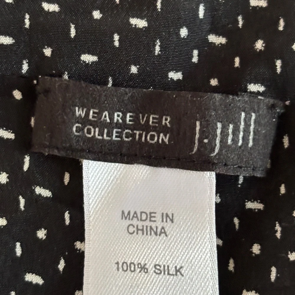 100% Silk J. Jill Infinity Scarf Reversible Olive Green & Black Floral SKU 4